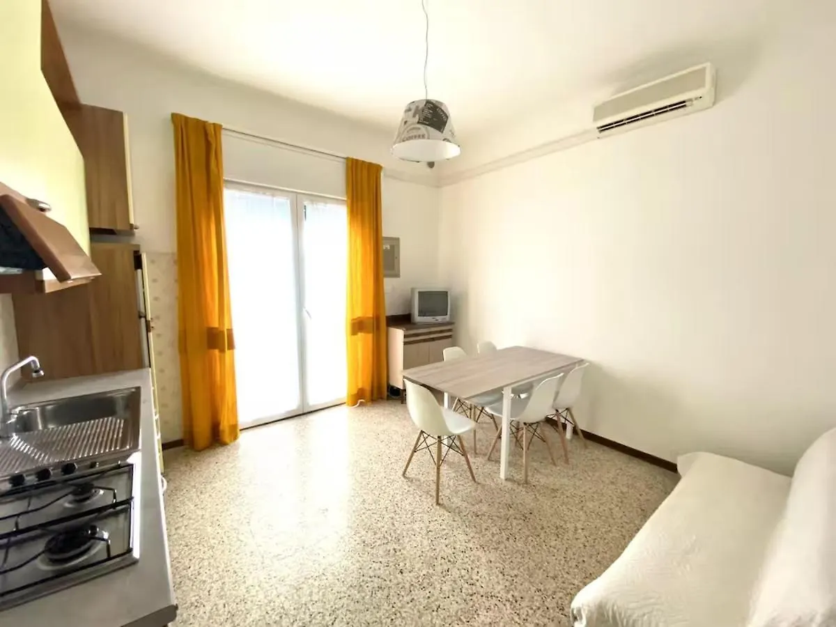 Euroresidence - Vicino Al Mare E Al Centro - Immobil Relax Lido di Jesolo 0*,  Italy